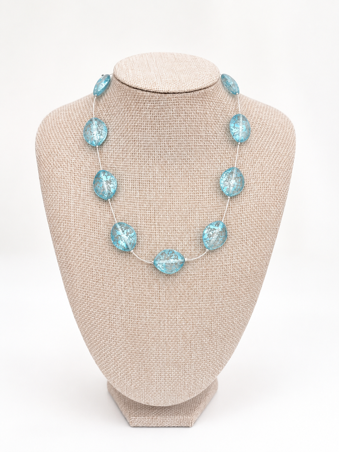AQUA LENTILS CHOKER