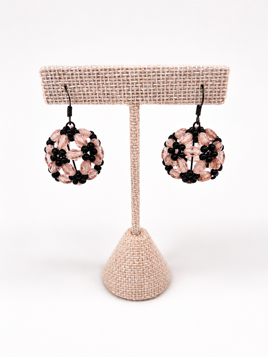 BLUSH BLOOM BEADED PENDANT NECKLACE & EARRING SET