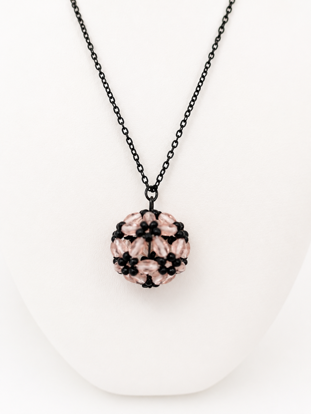 BLUSH BLOOM BEADED PENDANT NECKLACE & EARRING SET