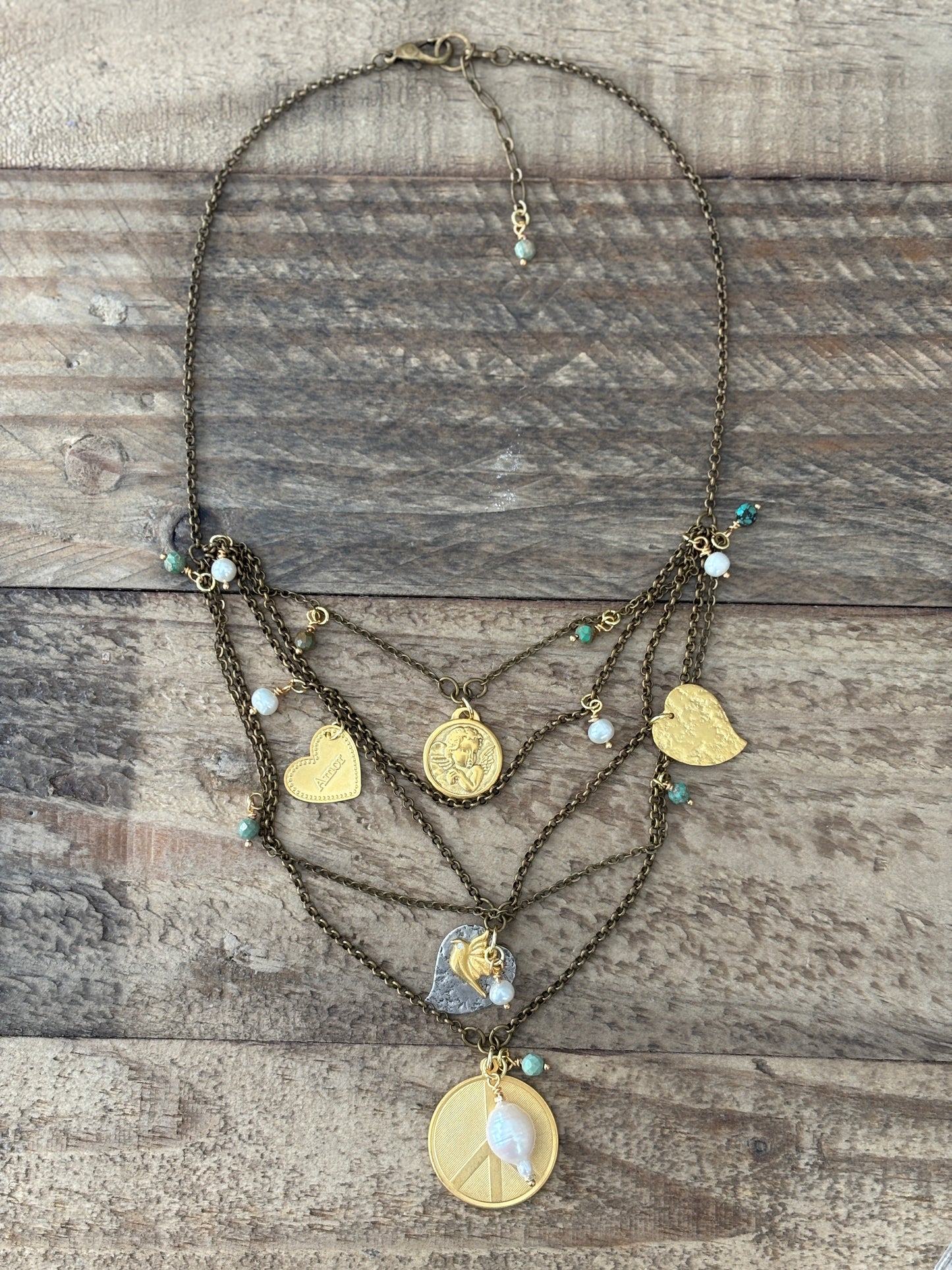 Corazón de Fe Necklace