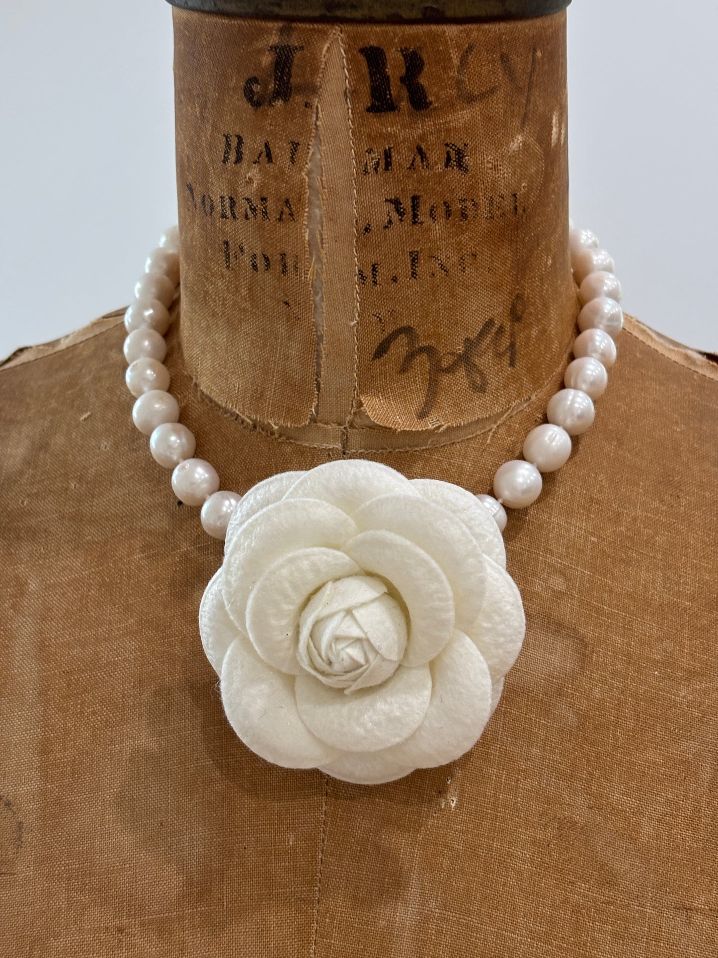 18" Pearl Necklace with 18KT Gold Plated Double Clasp